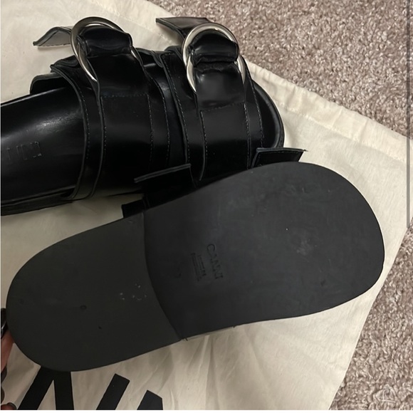 GANNI Buckled Polished-leather Slides - Picture 5 of 9